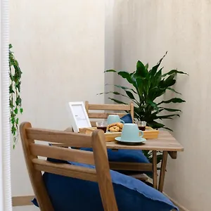 Modern Stone In The Heart Of Appartamento